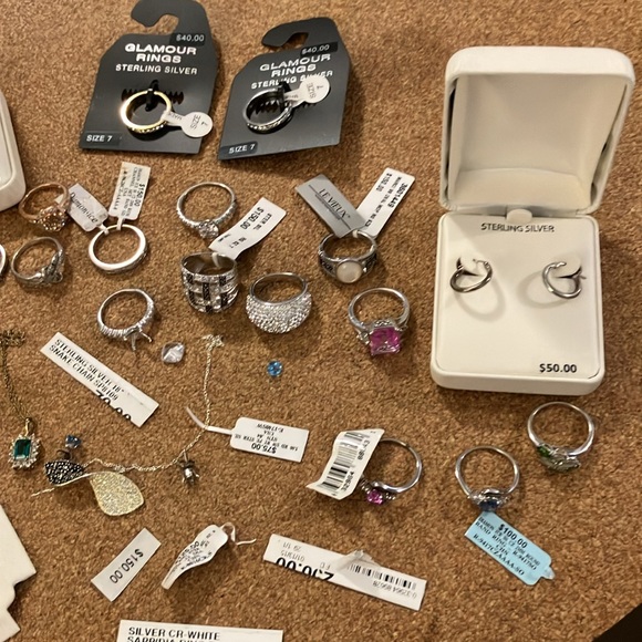 Big lot of ladies assorted beautiful jewelry in need of repairs, super deal!!! - Picture 2 of 10